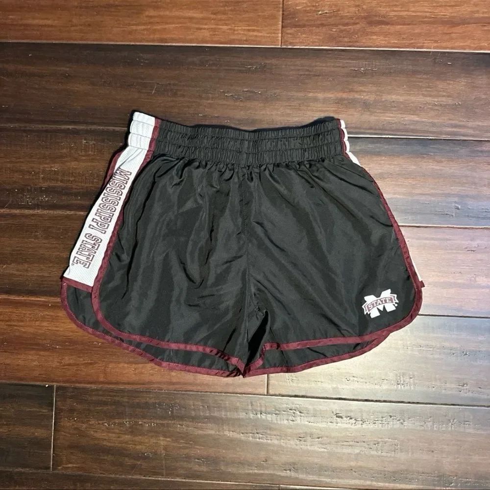 Nike Shorts - Picture 1 of 6